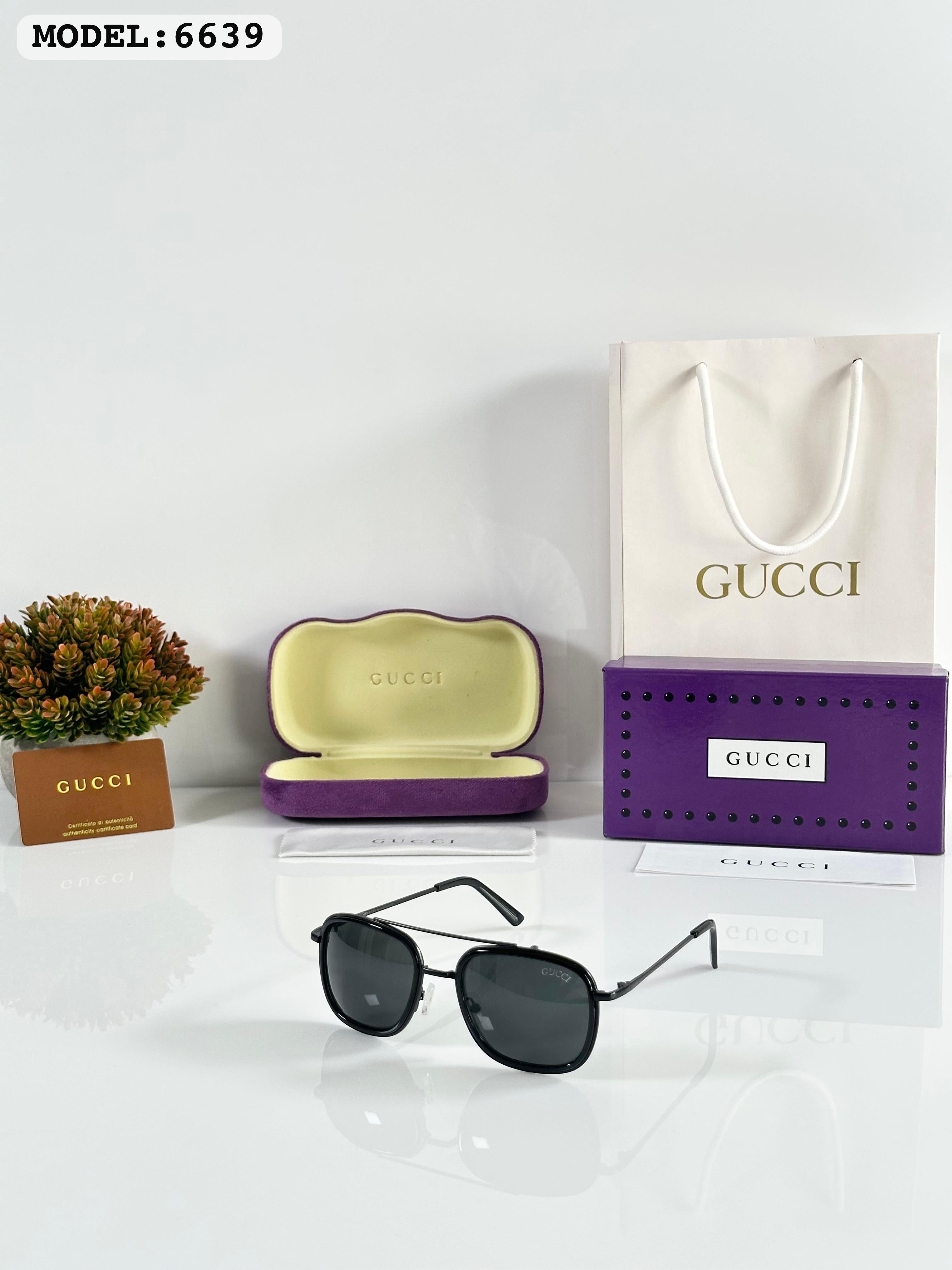 GUCCI Sunglass