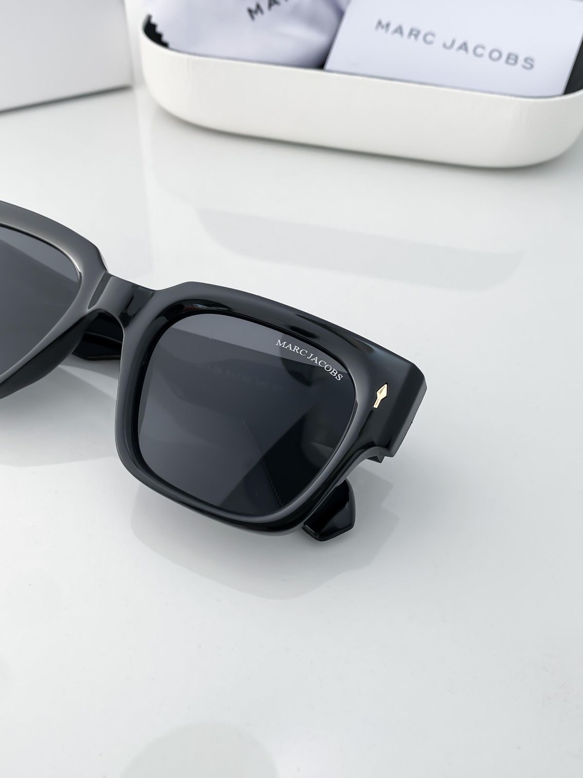 Marc Jacobs Sunglass