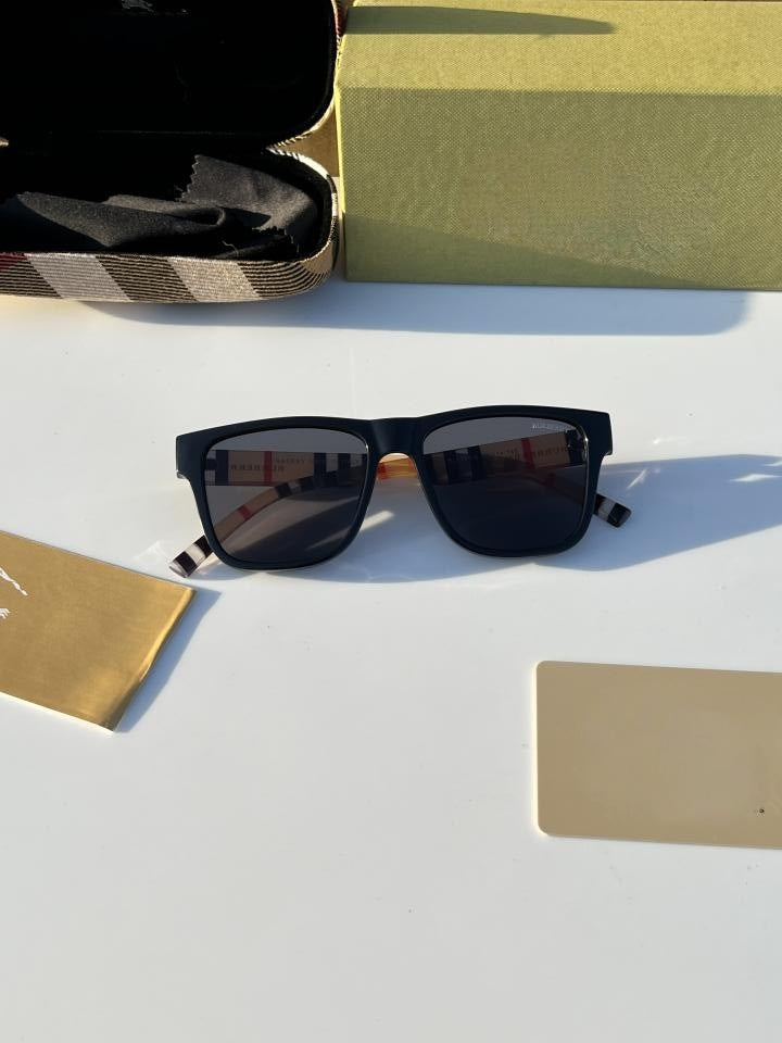 Burberry Sunglass