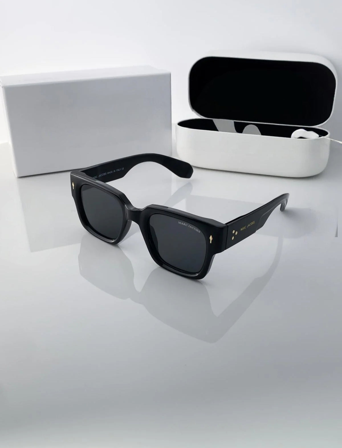 Marc Jacobs Sunglass