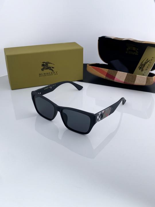 Burberry Sunglass