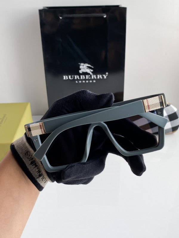 Burberry Sunglass