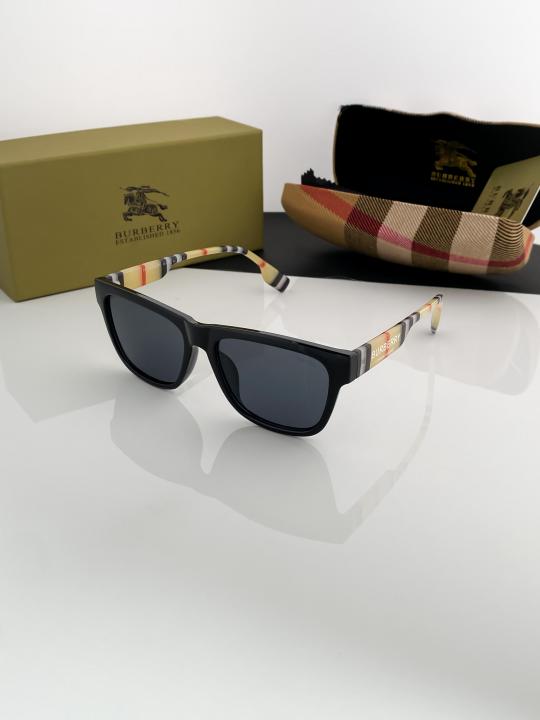 Burberry Sunglass