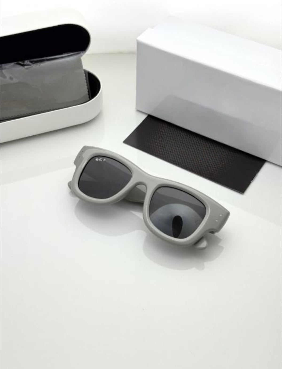 Ray ban Sunglass