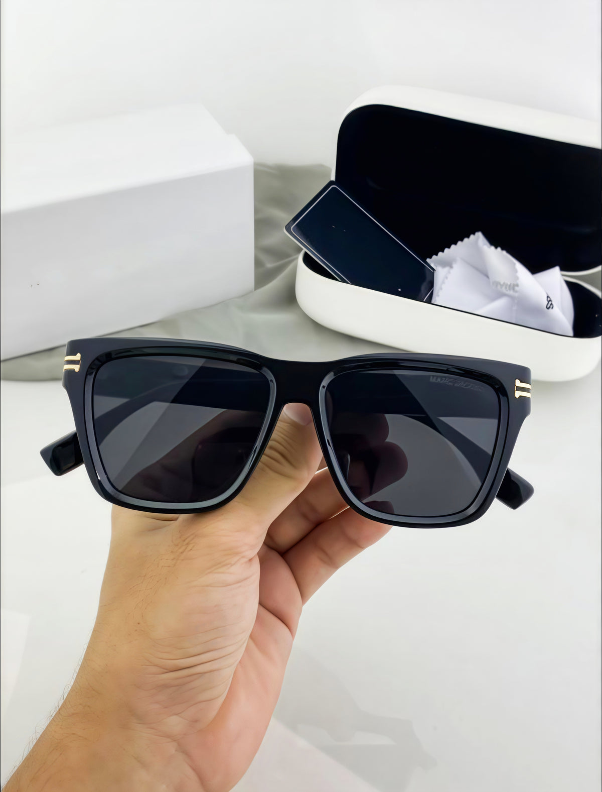 Marc Jacobs Sunglass
