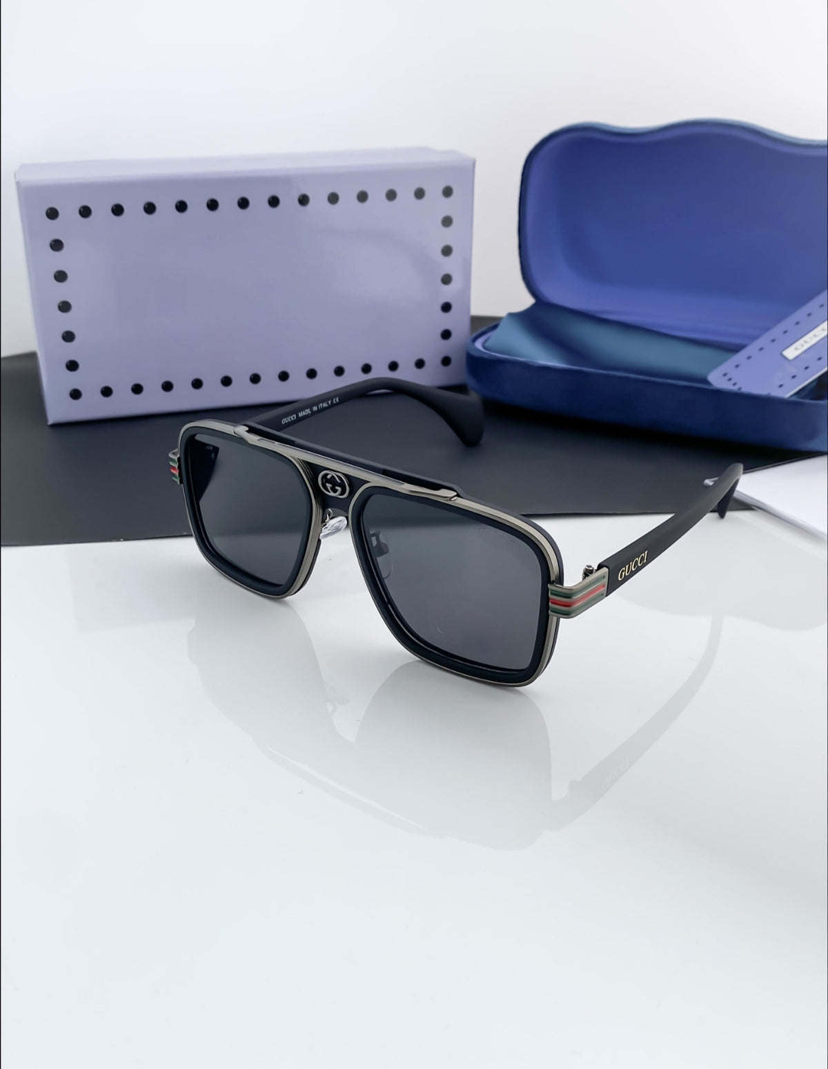 Gucci Sunglass
