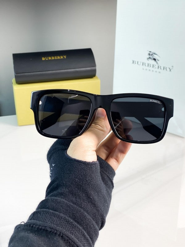 Burberry Sunglass