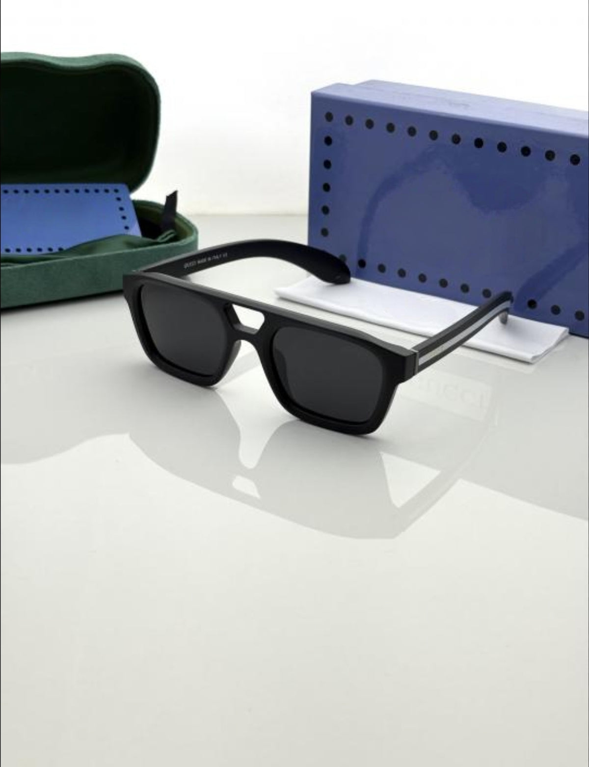 Gucci Sunglass