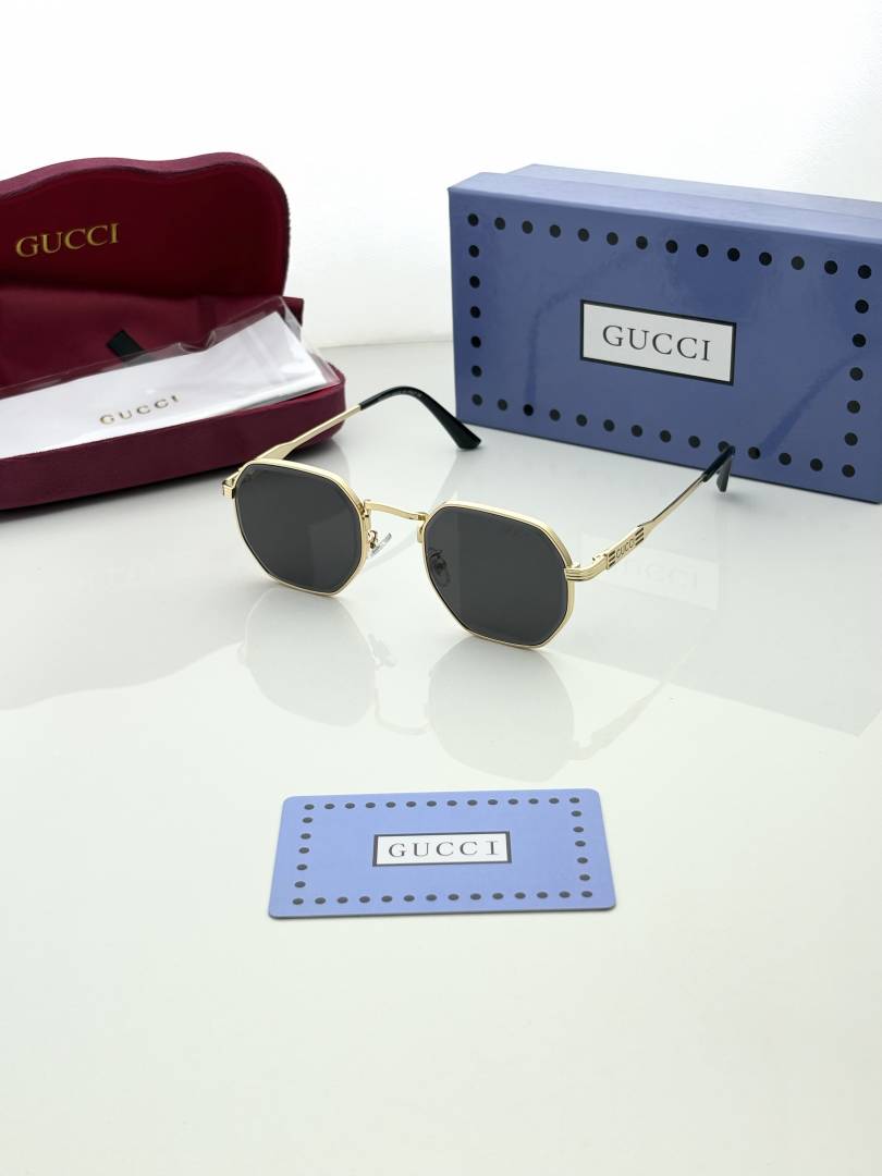 Gucci Sunglass